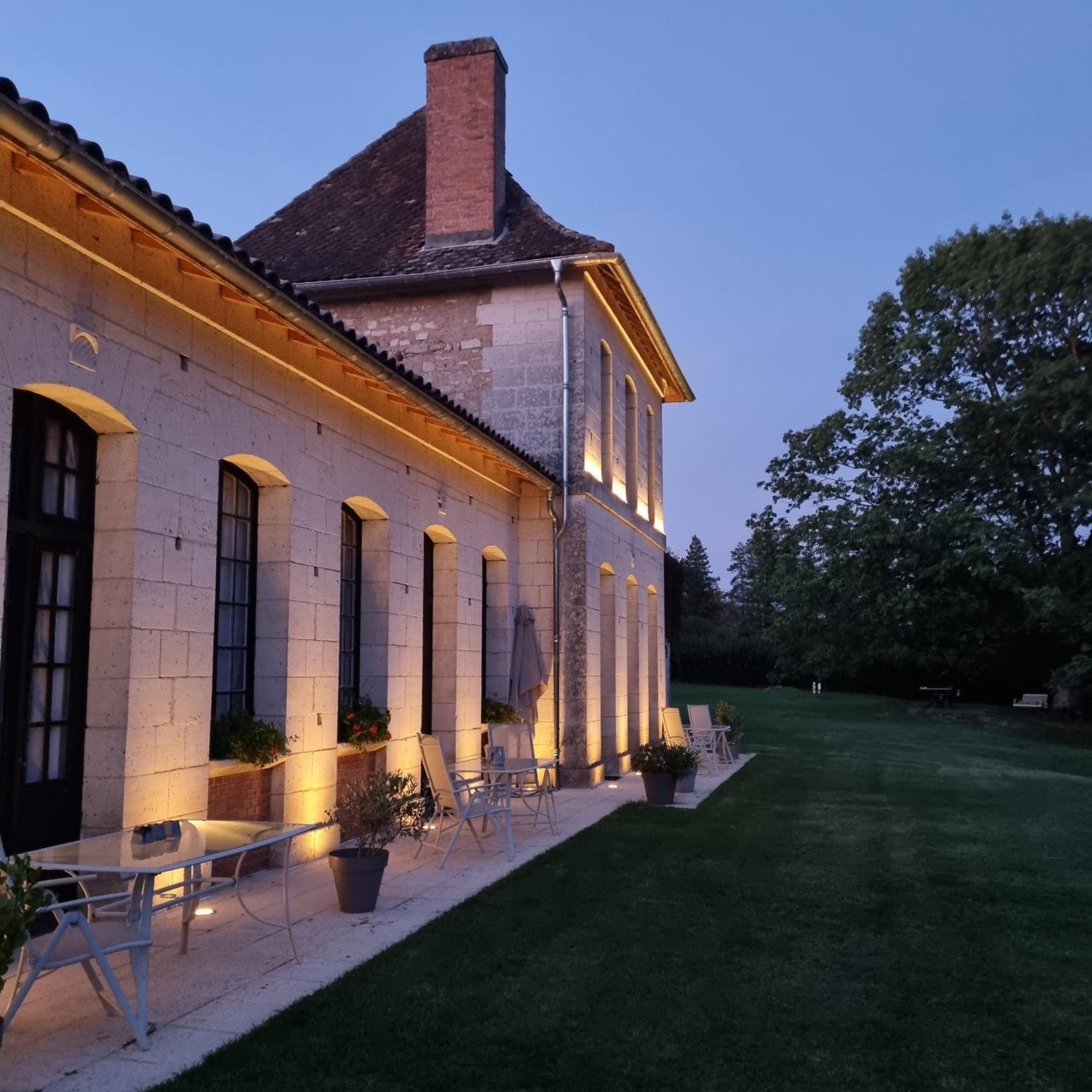 Chateau Neuf Le Desert Le Pizou Exteriér fotografie