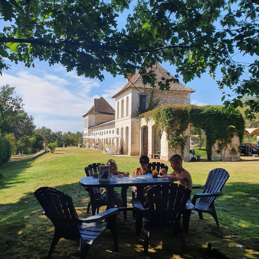 Chateau Neuf Le Desert Le Pizou Exteriér fotografie